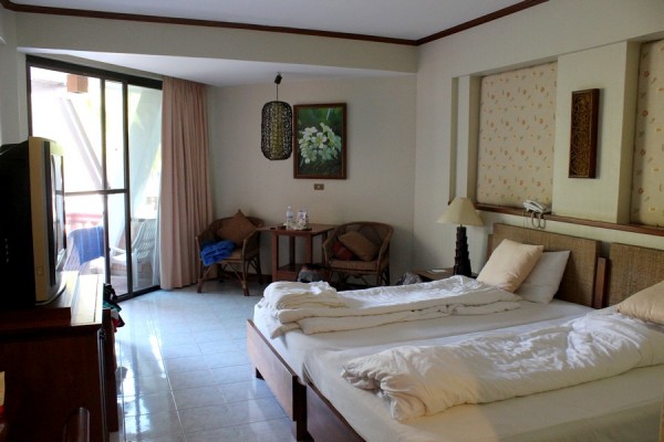 hotel_room